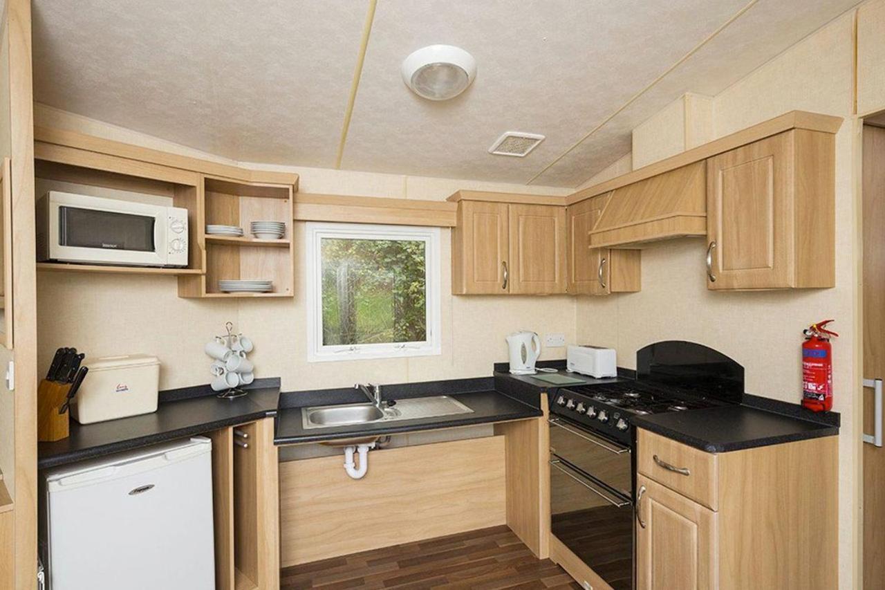 Whitecliff Bay Holiday Park Bembridge Exterior photo