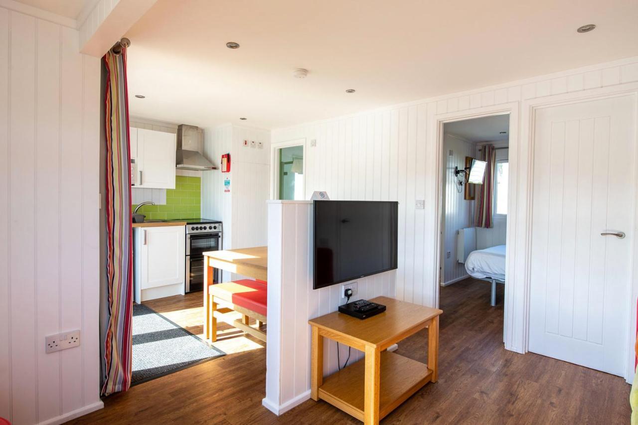 Whitecliff Bay Holiday Park Bembridge Exterior photo