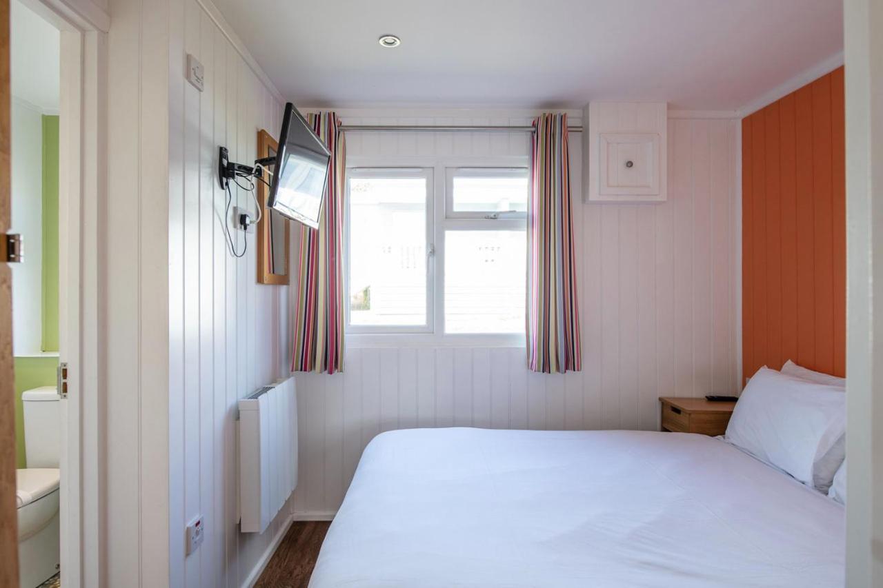 Whitecliff Bay Holiday Park Bembridge Exterior photo